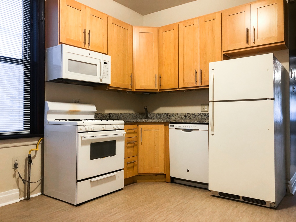 2322 W. Thomas St. 2322 W. Thomas St., Chicago, IL 60622 West Town - Leasing by Cross Street
